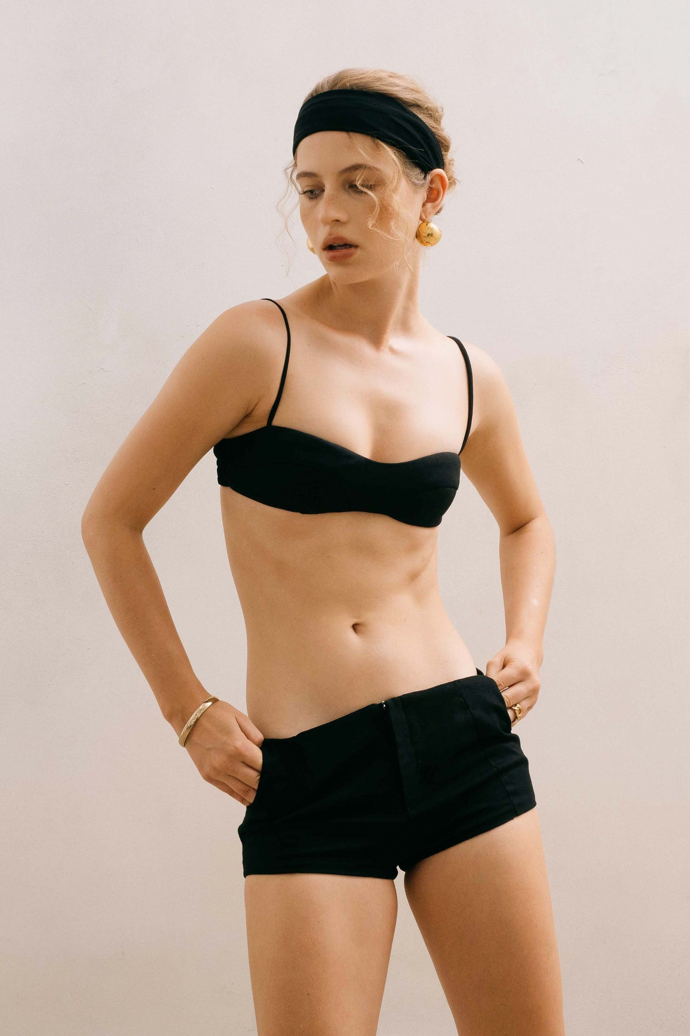TERRA CROPTOP - BLACK MND newarrival